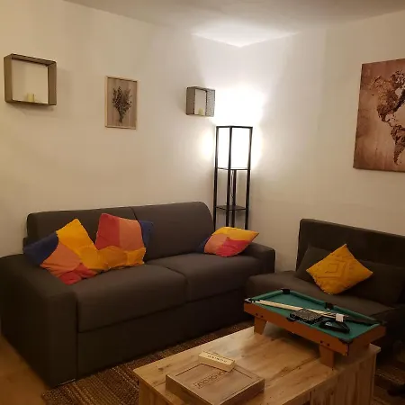 Maison Du Bonheur 2 A Entier Avec Parking Apartment *