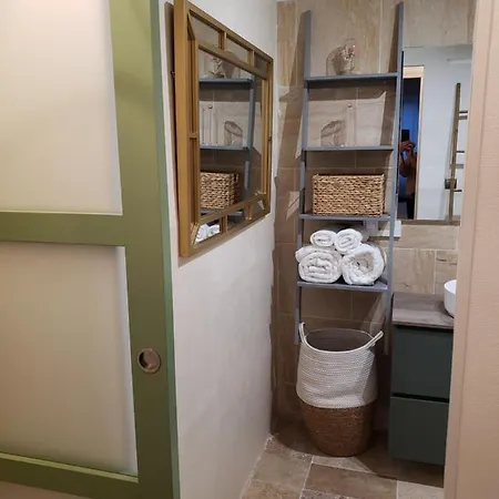 Apartman Maison Du Bonheur 2 A Entier Avec Parking *