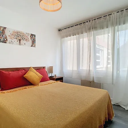 Maison Du Bonheur 2 A Entier Avec Parking Apartment Troyes