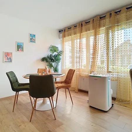 Apartment Maison Du Bonheur 2 A Entier Avec Parking Troyes