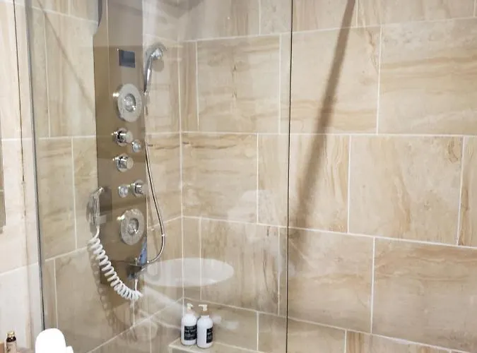 Maison Du Bonheur 2 A Entier Avec Parking Apartmán Troyes