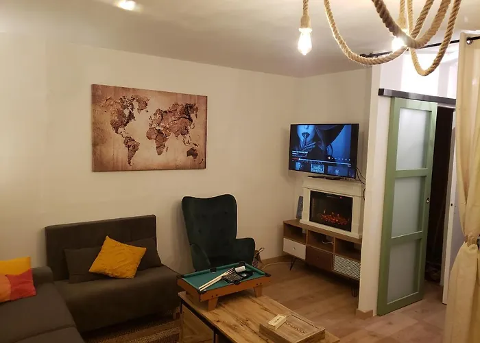 Maison Du Bonheur 2 A Entier Avec Parking Lägenhet